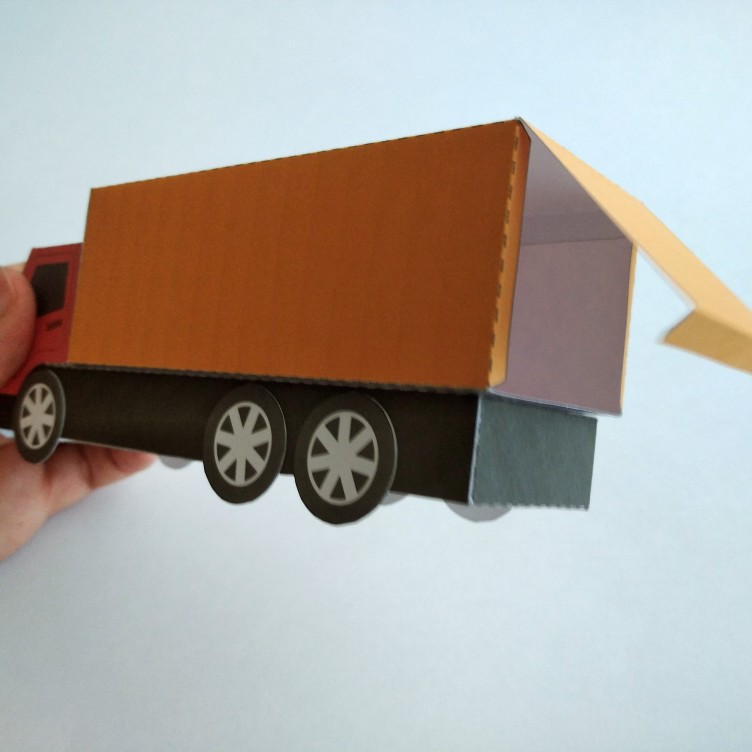 TRUCK Type B. Paper Toy / Gift Box